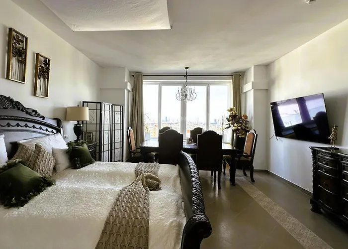 Apartment Panorama *