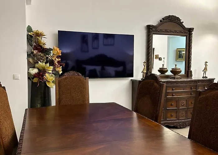 Panorama Apartment *