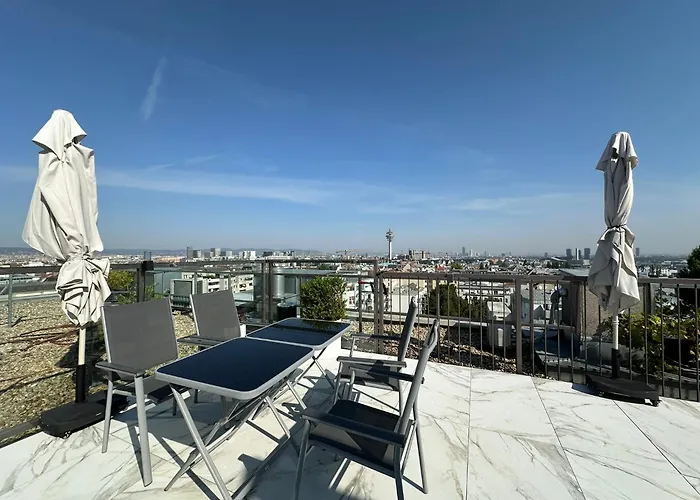 Panorama Apartment *